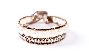 Pearl bracelet by Ziio