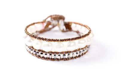 Pearl bracelet by Ziio